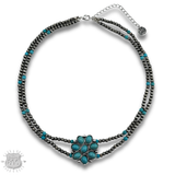 Stone flower pendant necklace